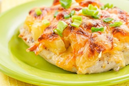 Филе куриной грудки под ананасом